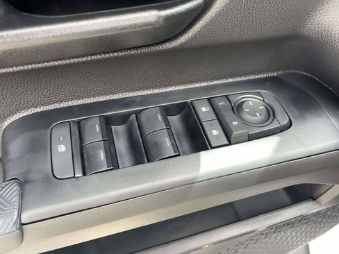 Used 2026 Toyota Tacoma SR w/ SR Upgrade Package RWD image 15