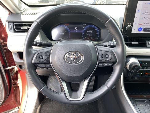 Used 2023 Toyota RAV4 Limited FWD image 28
