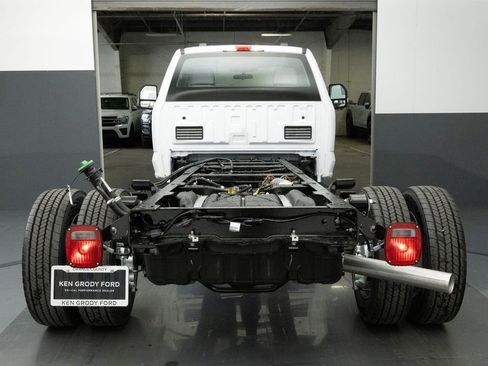 New 2026 Ford F550 2WD Regular Cab Super Duty image 8