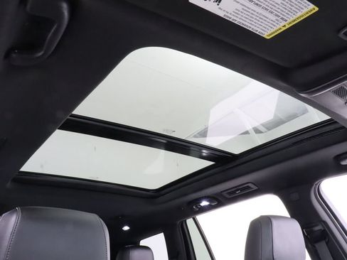 Used 2020 Cadillac XT6 Sport AWD/4WD image 24