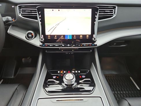 New 2026 Jeep Grand Wagoneer Limited AWD/4WD image 11