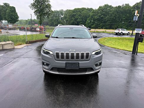 Used 2019 Jeep Cherokee Limited AWD/4WD image 4