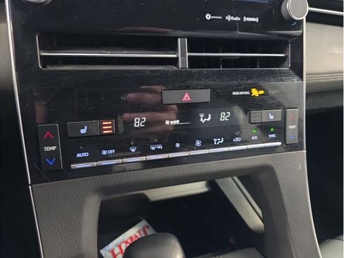 Used 2021 Toyota Avalon XLE image 25