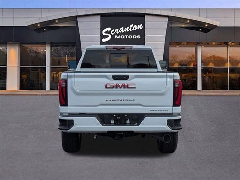 New 2026 GMC Sierra 2500 Denali w/ Denali Reserve Package image 4