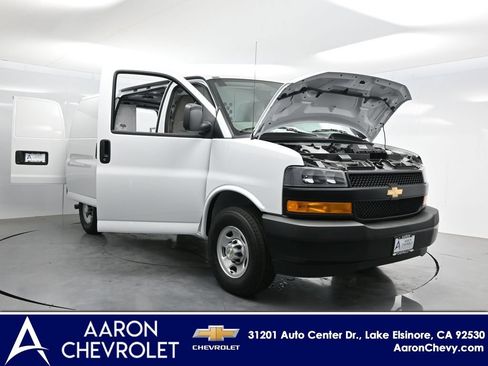 New 2026 Chevrolet Express 2500 w/ Driver Convenience Package RWD image 43
