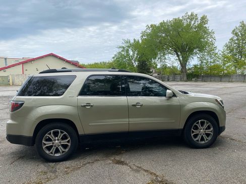 Used 2015 GMC Acadia SLT w/ Technology Package AWD/4WD image 6