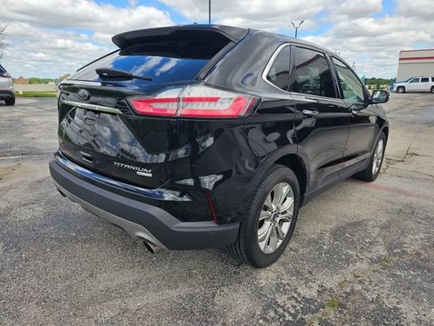 Used 2019 Ford Edge Titanium w/ Equipment Group 301A FWD image 8