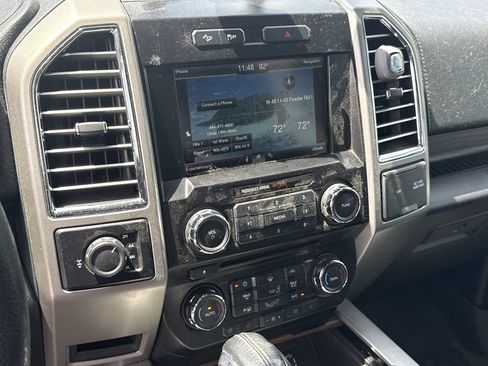 Used 2015 Ford F150 Lariat AWD/4WD image 21