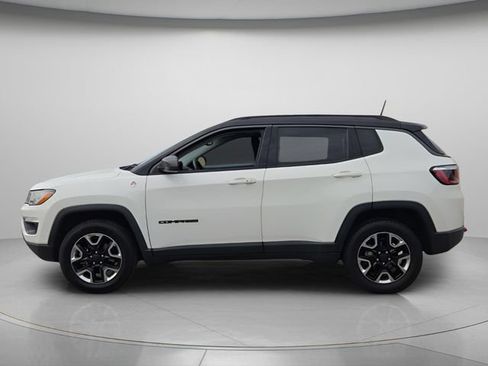 Used 2018 Jeep Compass Trailhawk w/ Leather Interior Group AWD/4WD image 3
