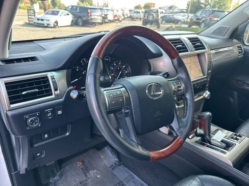 Used 2012 Lexus GX 460 w/ Convenience Pkg AWD/4WD image 30