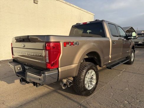 Used 2020 Ford F250 XLT w/ FX4 Off-Road Package image 2