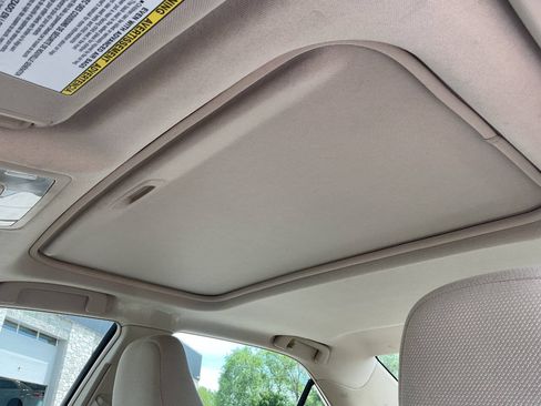 Used 2012 Toyota Camry XLE w/ Convenience Pkg FWD image 25