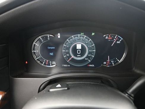 Used 2019 Cadillac Escalade Premium Luxury image 12