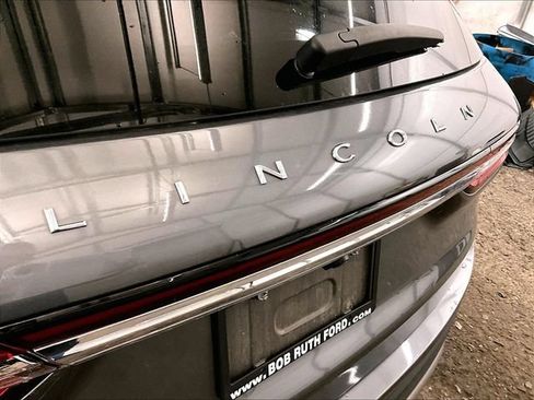 Used 2022 Lincoln Corsair AWD w/ Premium Package image 13
