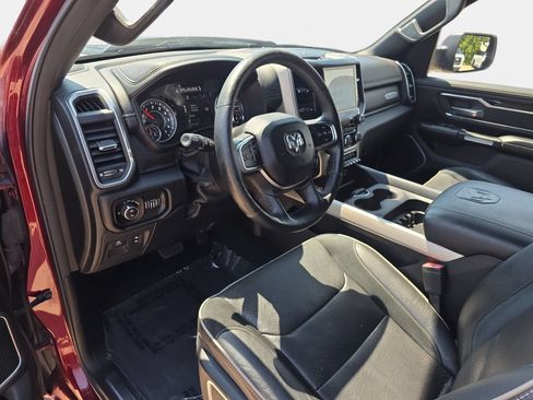 Used 2019 RAM 1500 Laramie AWD/4WD image 15