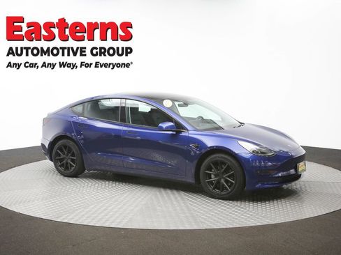 Used 2023 Tesla Model 3 Standard Range image 42