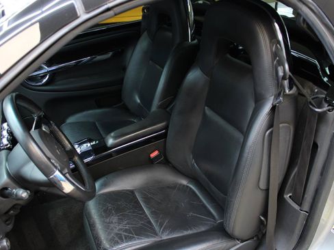 Used 2006 Chevrolet SSR w/ Preferred Equipment Group RWD image 34