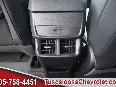 Used 2026 Chevrolet Equinox LT w/ Convenience Package II FWD image 24