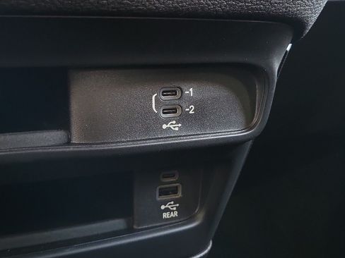 New 2026 Chrysler Pacifica Select FWD image 29