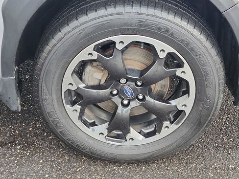 Used 2023 Subaru Crosstrek 2.0i Premium image 8