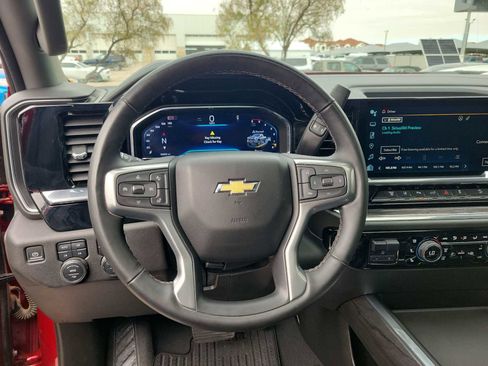 Used 2024 Chevrolet Silverado 2500 LTZ w/ LTZ Convenience Package image 15