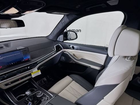 New 2026 BMW ALPINA XB7 image 24