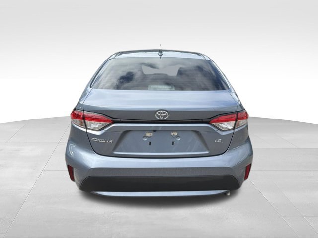 Used 2020 Toyota Corolla LE FWD image 4