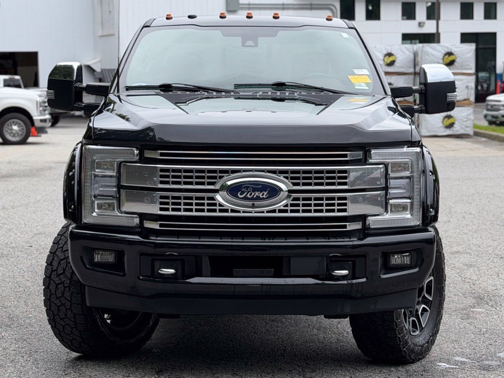 Used 2018 Ford F250 Platinum w/ Platinum Ultimate Package AWD/4WD image 2