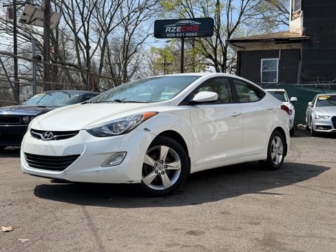 Used 2013 Hyundai Elantra GLS w/ Preferred Pkg image 7