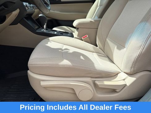 Used 2019 Subaru Outback 2.5i AWD/4WD image 24