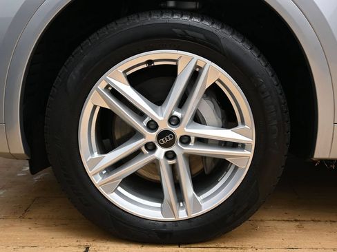 Used 2024 Audi Q5 e Premium w/ Convenience Package AWD/4WD image 10