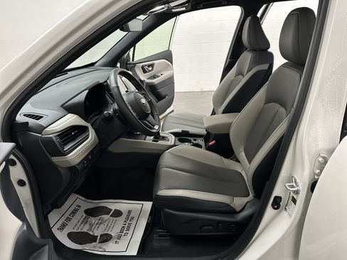 Used 2025 Subaru Forester Limited image 16