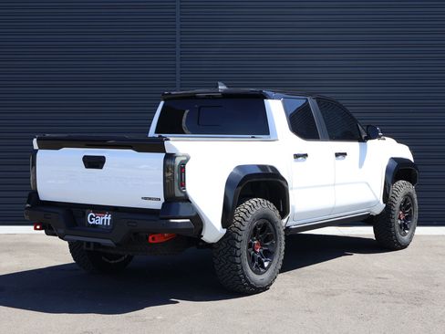 Used 2025 Toyota Tacoma TRD Pro AWD/4WD image 5