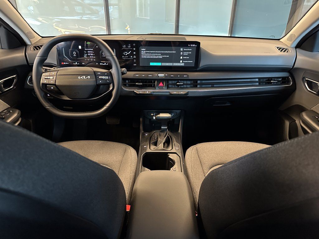 Used 2025 Kia K4 EX FWD image 9