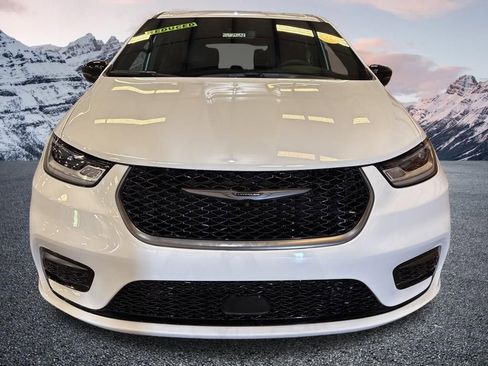 New 2026 Chrysler Pacifica Select FWD image 8