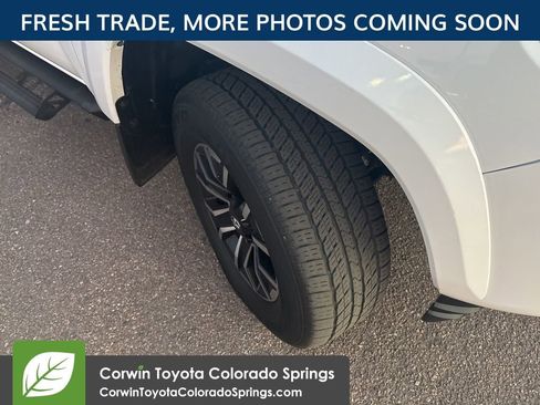 Used 2021 Toyota Tacoma TRD Sport w/ Technology Package image 10