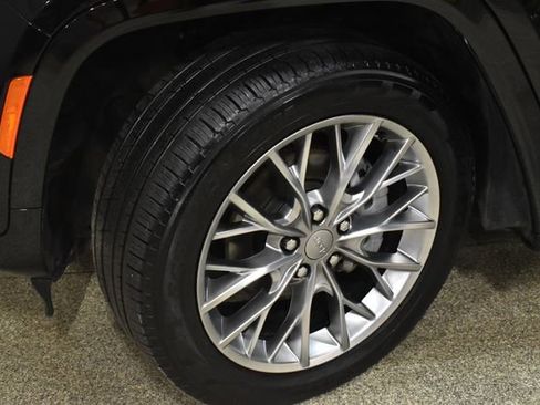 Used 2025 Jeep Grand Cherokee Summit w/ Adv Protech Group IV image 11