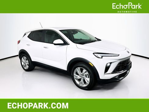 Used 2025 Buick Encore GX Preferred FWD image 1