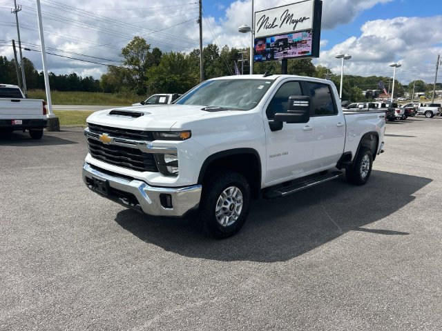 Used 2025 Chevrolet Silverado 2500 LT w/ Convenience Package AWD/4WD image 7