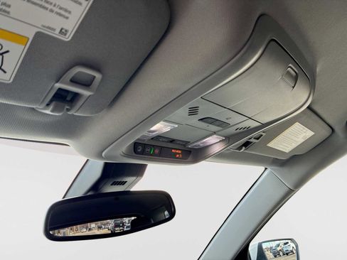 Used 2024 GMC Terrain SLT w/ LPO, Floor Liner Package image 34