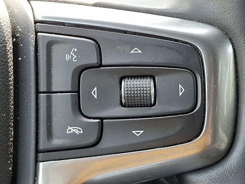 Used 2023 Chevrolet Silverado 1500 LT AWD/4WD image 22