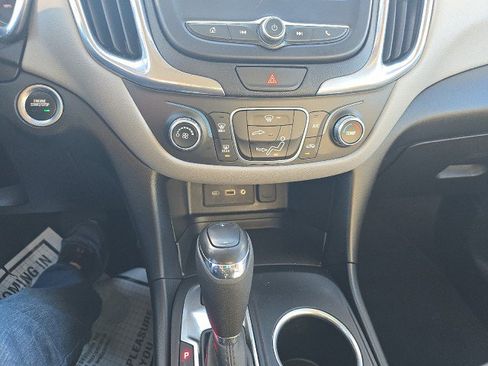 Used 2019 Chevrolet Equinox LT image 28