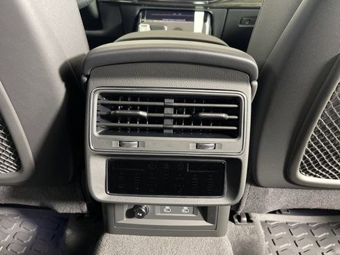 New 2026 Audi Q8 Premium Plus image 17