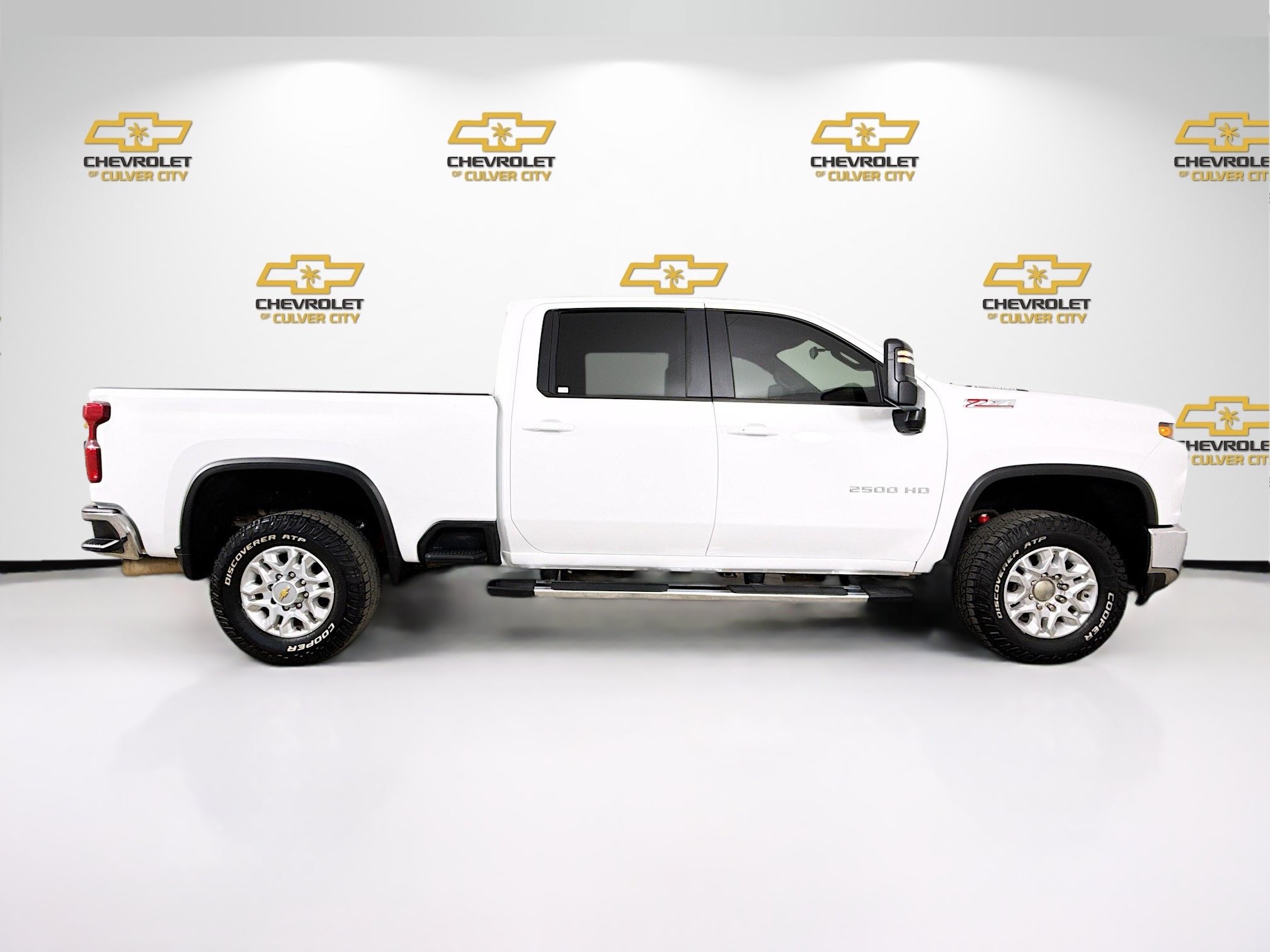 Used 2022 Chevrolet Silverado 2500 LT w/ Convenience Package AWD/4WD image 9