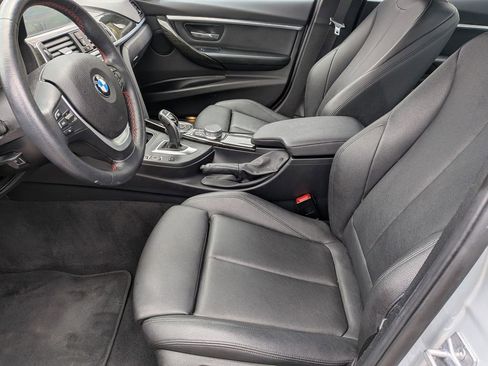 Used 2018 BMW 330i xDrive Sedan w/ Premium Package AWD/4WD image 12