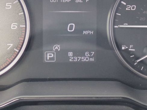 Used 2025 Subaru Outback Premium w/ Popular Package #1A AWD/4WD image 32