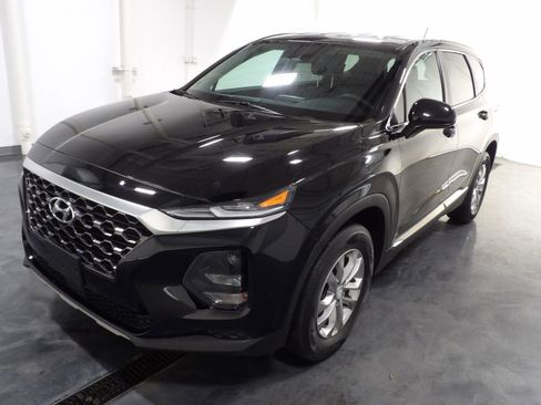 Used 2019 Hyundai Santa Fe SE w/ Cargo Package image 4