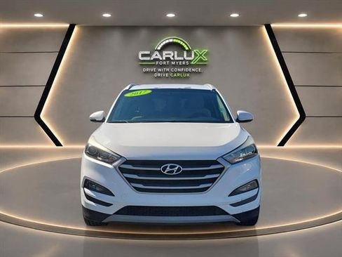 Used 2017 Hyundai Tucson Sport FWD image 2