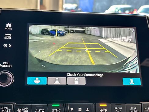 Used 2024 Honda Odyssey Sport image 19