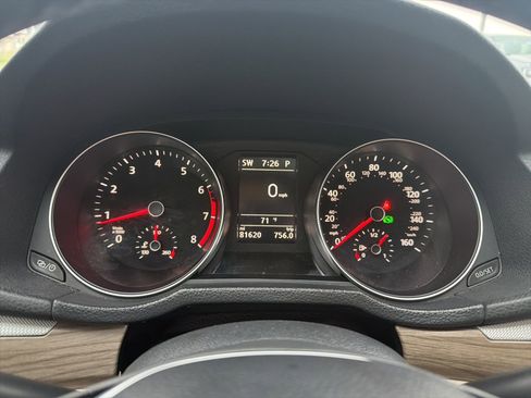 Used 2018 Volkswagen Passat 2.0T SE image 14